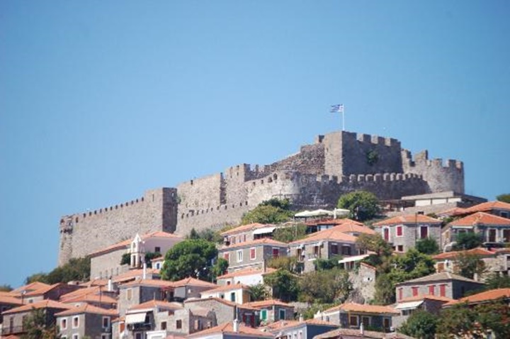 molivos kalesi hakkında bilgi