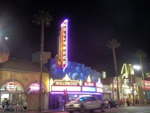 Hollywoodda gece hayatı.jpg